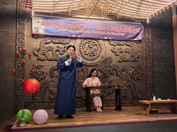 节目表演1.jpg